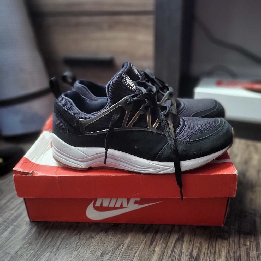 Nike Hurrachae Rare.